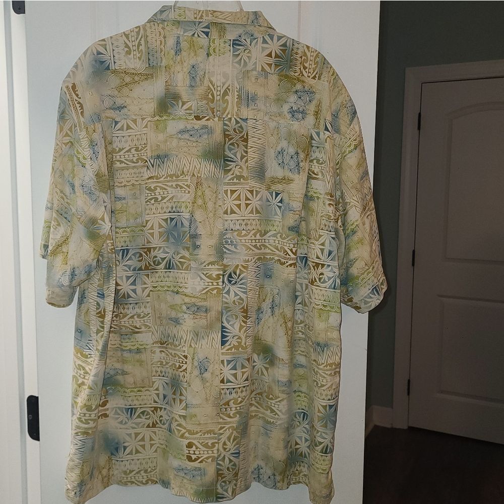 Luau Silk Hawiiann Button Down Shirt - Picture 7 of 10